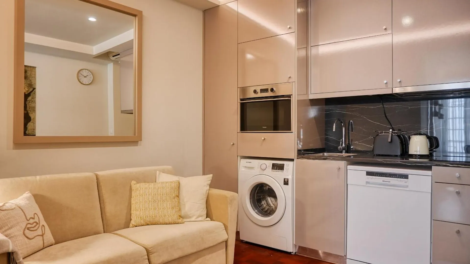 Colombo Square, A Home In Madeira Funchal  Apartment Funchal (Madeira)