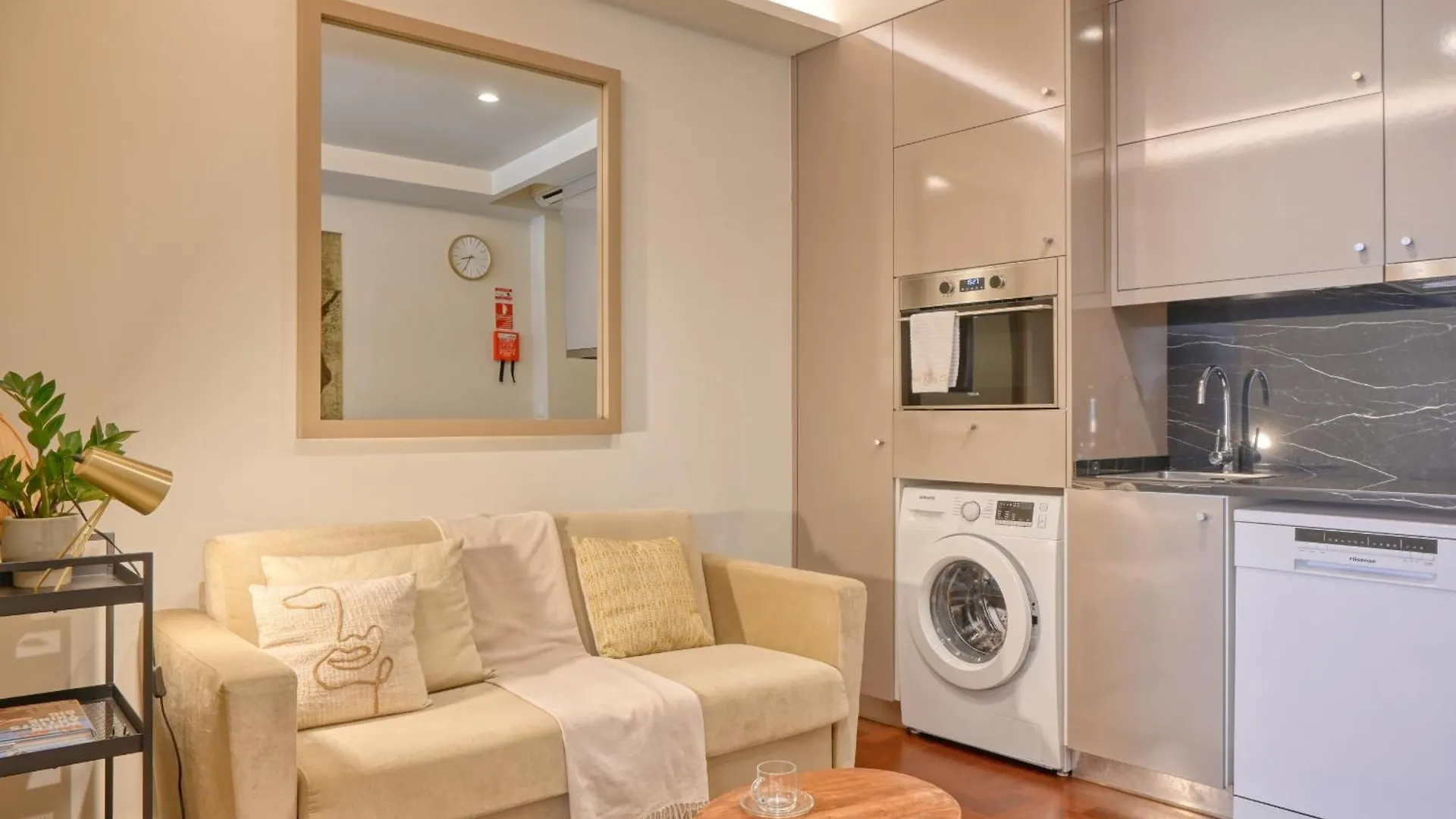 Colombo Square, A Home In Madeira Funchal  Apartment